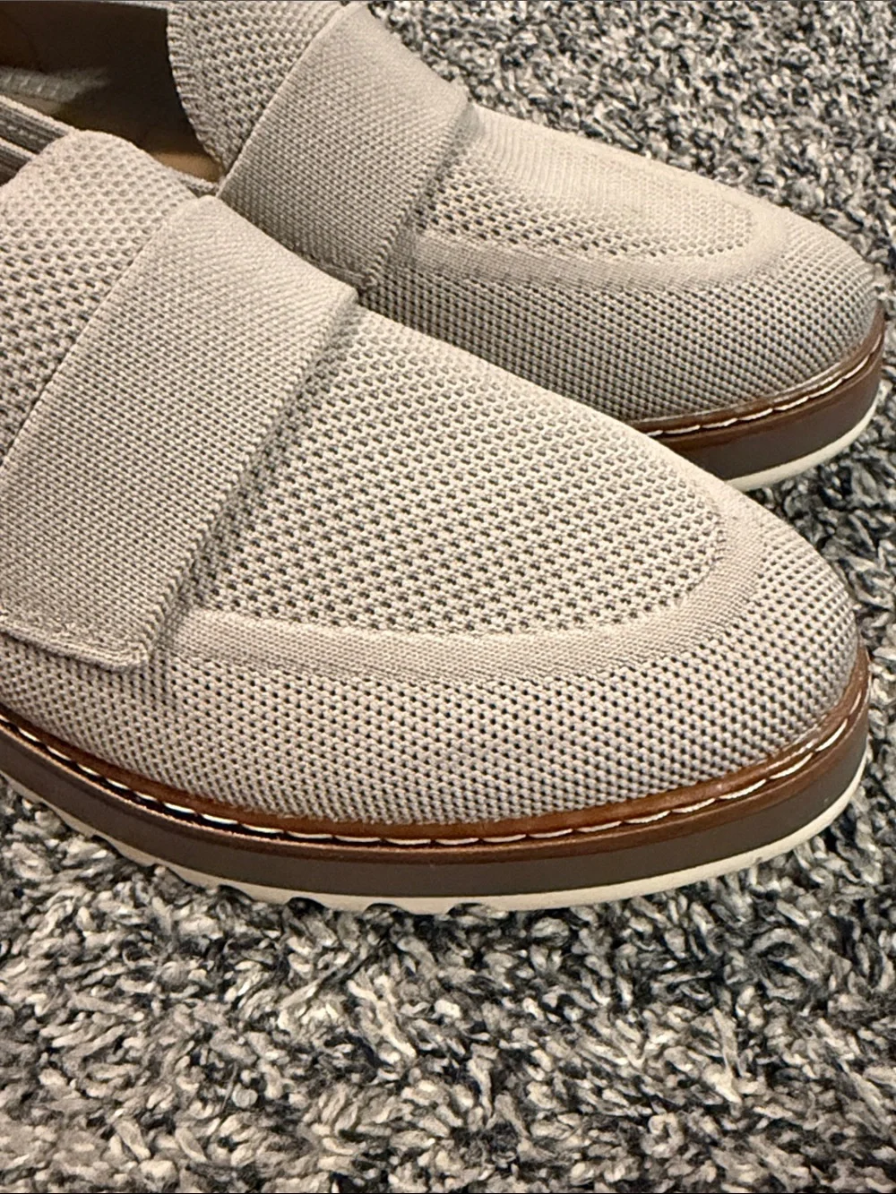 Me Too Women’s Gray Knit Platform Penny Loafers Size 8
